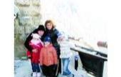 Anamaria: 'Voi naste prin cezariana, pe semnatura'