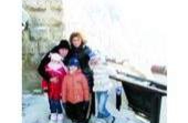 Anamaria: 'Voi naste prin cezariana, pe semnatura'