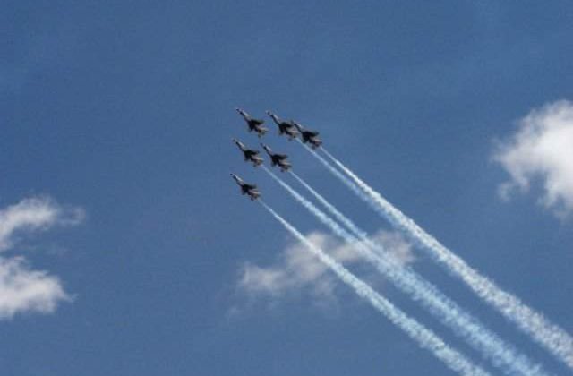 Siria: Aviatia rusa a efectuat noi raiduri, impotriva retelei Al-Qaida si rebelilor islamisti