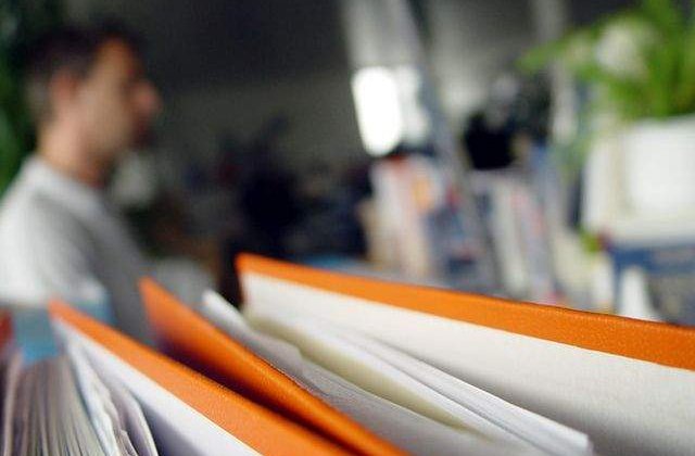 Camere de comert: Modificarile Codului Muncii ar duce la scaderi de investitii si locuri de munca