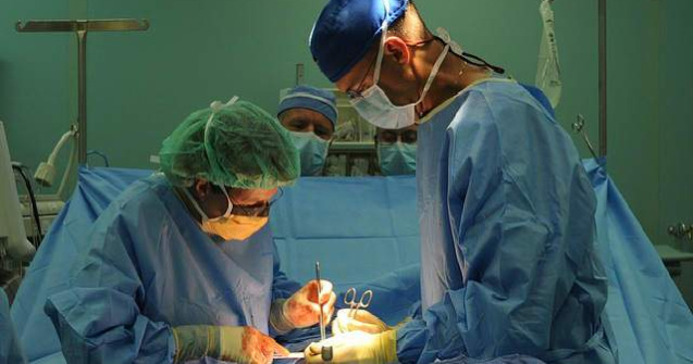 2015, anul controverselor in sistemul medical. Cardul de sanatate si exodul medicilor