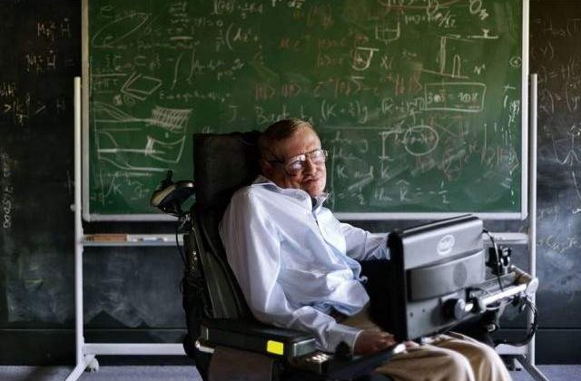 Stephen Hawking: E.T. va cuceri si va coloniza omenirea