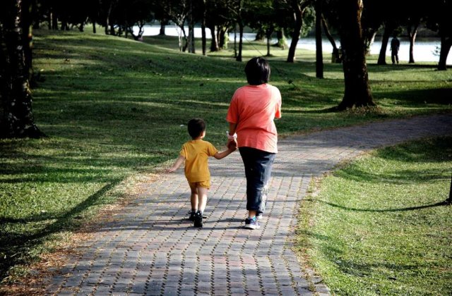 Aproape un miliard de copii, abuzati zilnic in lume