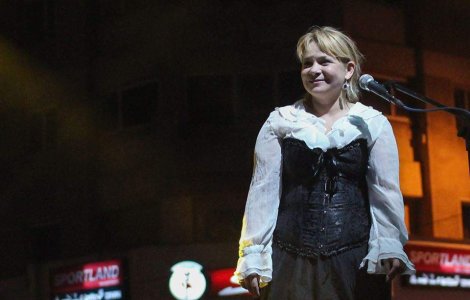 Bacau: Anca Sigartau renunta la functia de director al Teatrului "Bacovia"