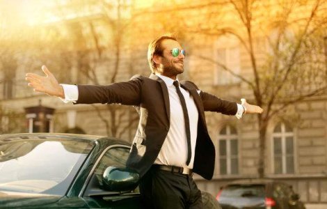  Top  TOP 10 lucruri absurde pe care oamenii bogati le-au cumparat