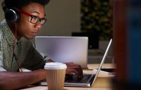 Studiu: Ce muzica sa asculti pentru a fi mai productiv