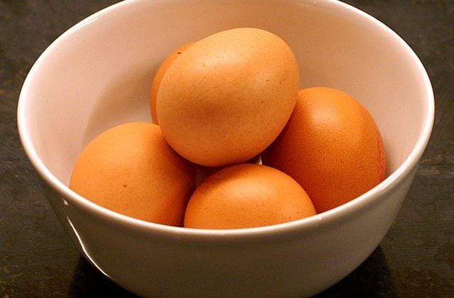 Trucuri incredibile! Tot ce NU STIAI ca poti face cu ouale