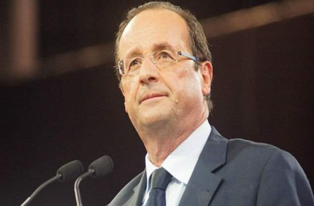 Hollande si Merkel avertizeaza ca UE risca destramarea