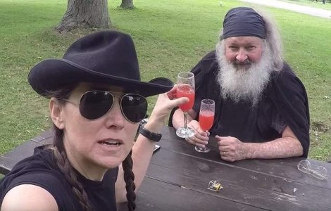 Randy Quaid si sotia lui, arestati la granita americano-canadiana