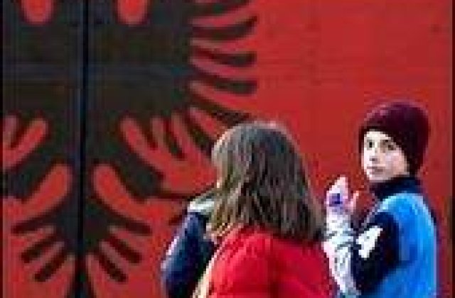 100% impotriva independentei Kosovo