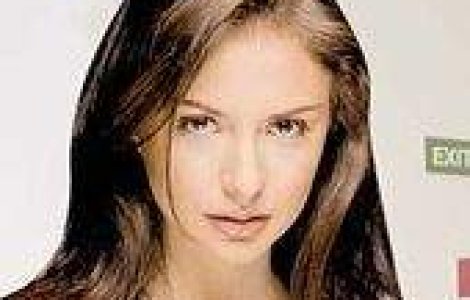 Adelina Elisei o vrea pe Crina Abrudan domnisoara de onoare