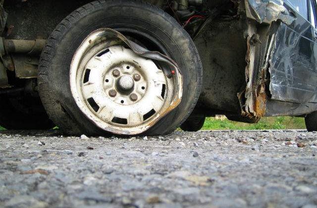 Gemenele Shannon, foste starlete Playboy, ranite intr-un grav accident de automobil