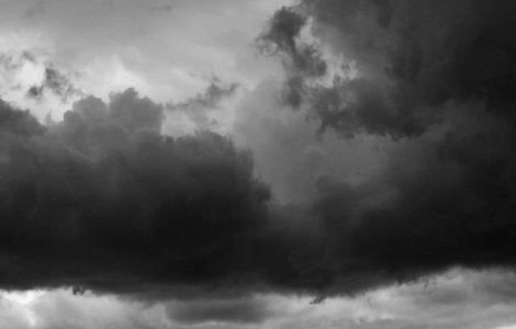 Filipine: Cel putin doi morti si 16.000 de persoane evacuate dupa trecerea Taifunului Koppu