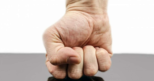 Atacantul formatiei Steaua, neaga ca si-ar fi agresat fosta prietena