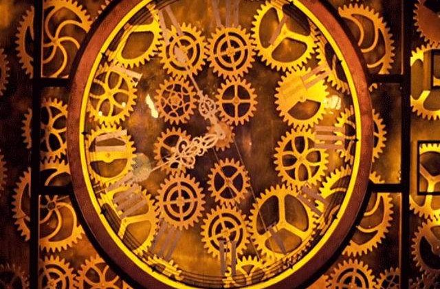 [VIDEO] Enigma: prima cafenea steampunk, cu sculturi kinetice, deschisa in Romania