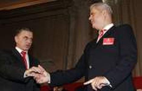 Geoana i-a cerut prietenia lui Nastase