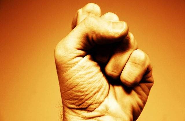 Protest la Universitate, dupa accidentul in care a murit Bogdan Gigina