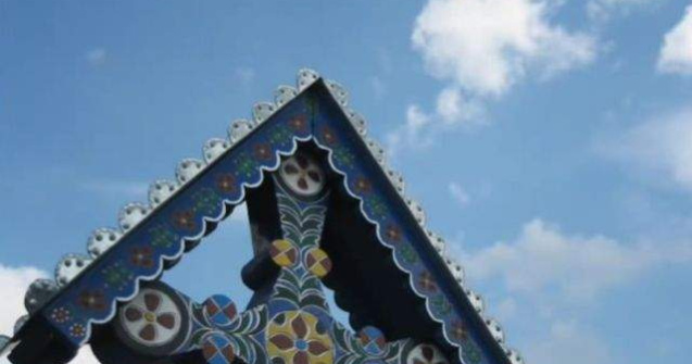  Top  Descopera-ti tara! Locul unic plin de culoare: Cimitirul Vesel