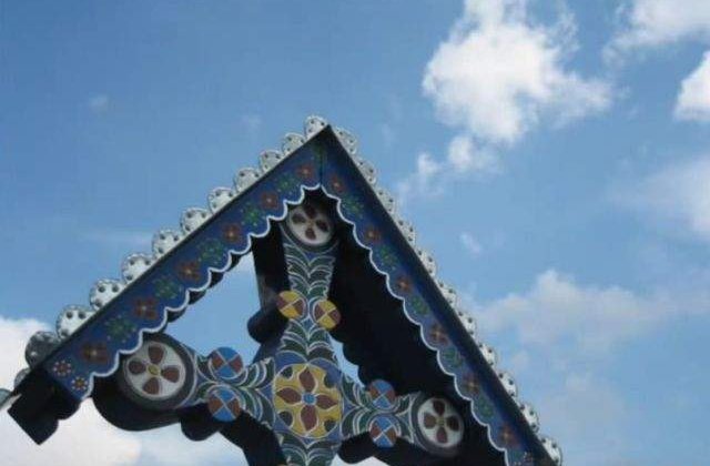 Descopera-ti tara! Locul plin de culoare, unic in lume: Cimitirul Vesel