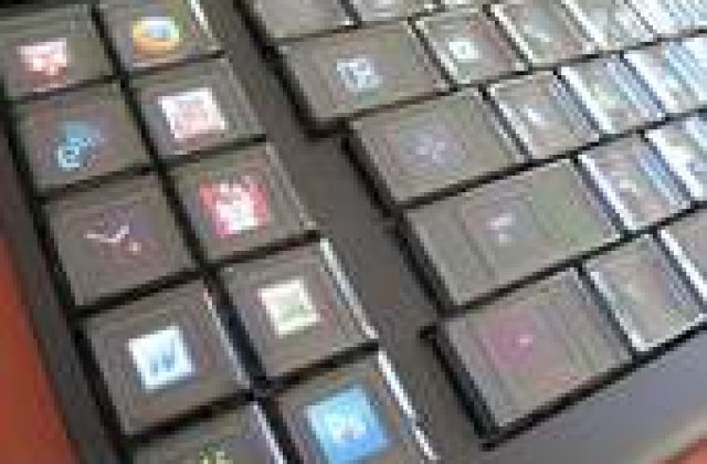 Optimus Maximus: O tastatura cum nu ati mai vazut!