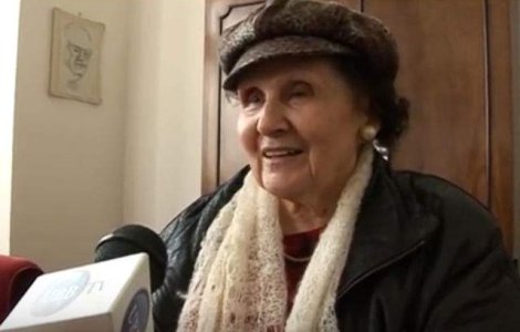 Mitzura Arghezi a fost inmormantata, in gradina Casei Martisor, alaturi de parintii sai