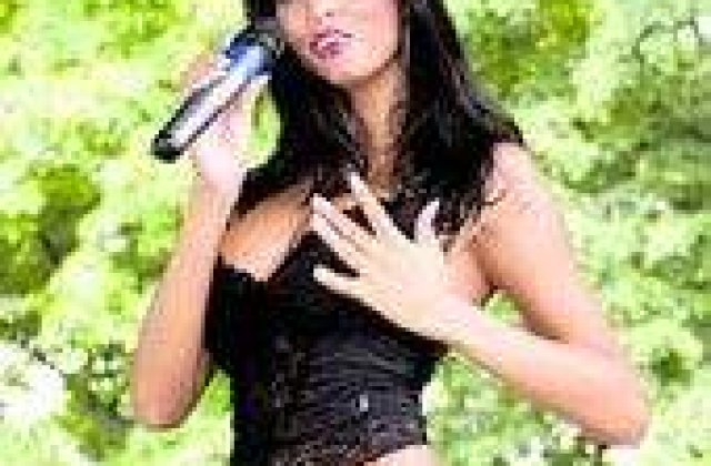 Nicoleta isi face Luciuland