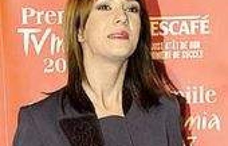 Adela Popescu si Marius Kalmar se casatoresc in iulie