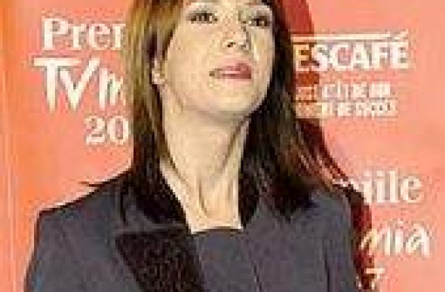 Adela Popescu si Marius Kalmar se casatoresc in iulie