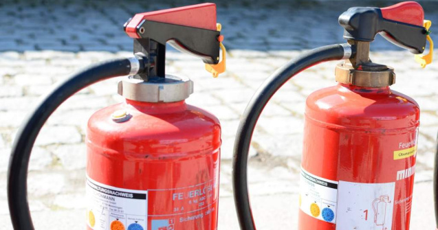 Producatori: Piata, invadata de stingatoare care pot exploda