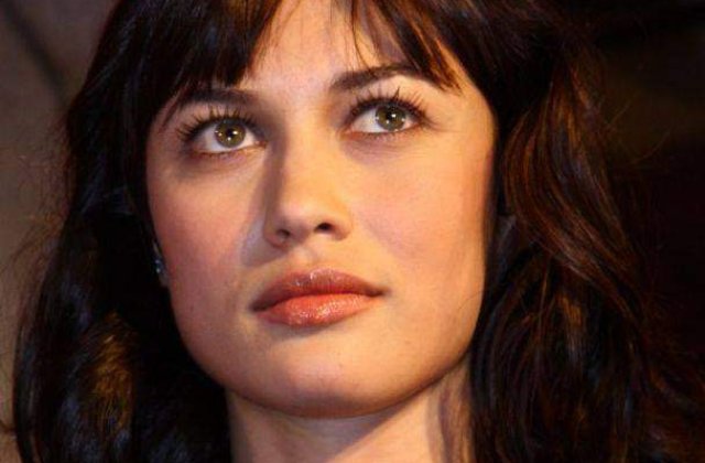 Actrita Olga Kurylenko a devenit mama