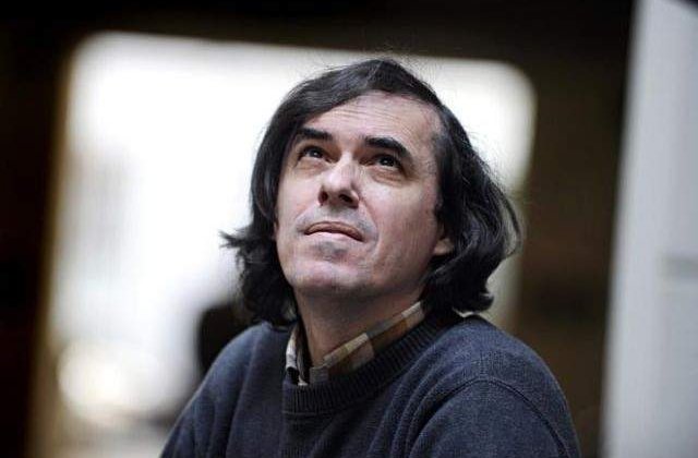 Mircea Cartarescu: Omul care a facut cel mai mult rau Romaniei a demisionat
