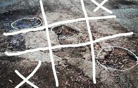  Top  Din ineptiile lumii: Moduri hilare de a NU te plictisi la serviciu