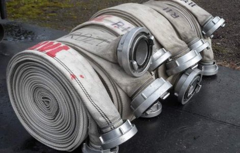 Capitala: Incendiu intr-un bloc din Piata Romana