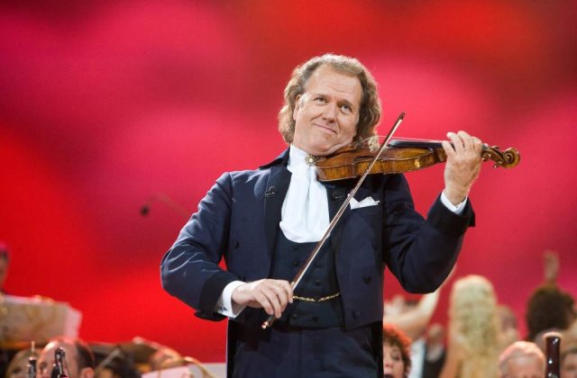 Bucuresti: Andre Rieu va face o donatie pentru victimele din Colectiv