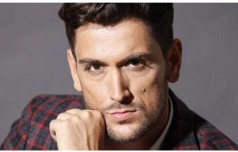 Incendiul din Colectiv: Cezar Ouatu doneaza incasarile concertului sau "One Voice Show" victimelor