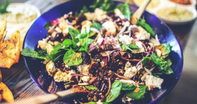  Top  Invata de la greci: 10 obiceiuri alimentare sanatoase la indemana