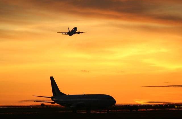 Personalul de bord al Lufthansa continua greva