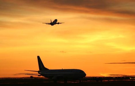 Personalul de bord al Lufthansa continua greva