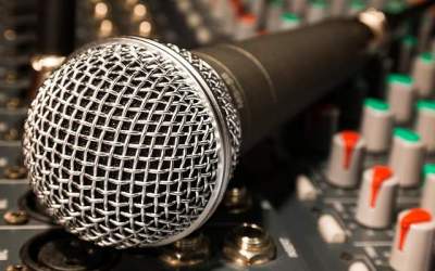 Mihai Margineanu &amp; Band canta...