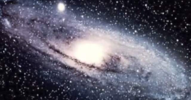 Eruptie gigantica provenind dintr-o gaura neagra, observata de NASA