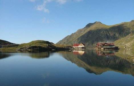  Top  Descopera-ti tara! Peisaj impresionant in Muntii Fagaras: Balea Lac