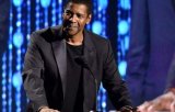 Denzel Washington, premiat cu Globul de Aur pentru intreaga cariera