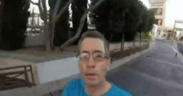 A vrut sa filmeze vacanta, dar s-a filmat, din greseala, pe el insusi