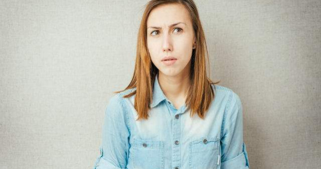  Top  Cum iti dai seama ca esti mintit? 7 semne nonverbale care tradeaza