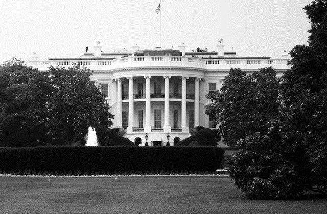 Gruparea Stat Islamic ameninta ca va comite un atac la Casa Alba