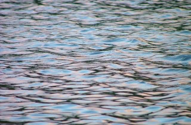 SGA Brasov: Pericolul de poluare a apelor dupa deraierea trenului cu motorina, eliminat