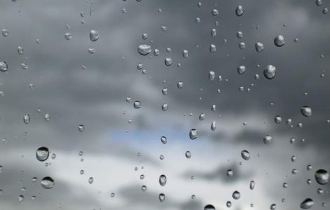 Vant, ploi, ninsori si polei, in toata tara, in urmatoarele ore