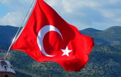 Erdogan: Turcia detine probe privind implicarea Rusiei in comertul SI cu petrol