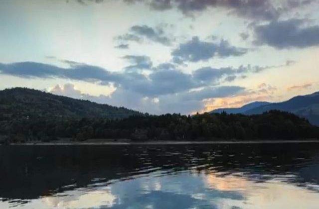 Descopera-ti tara! Magia Carpatilor Orientali: Lacul Rosu si Lacul Izvorul Muntelui