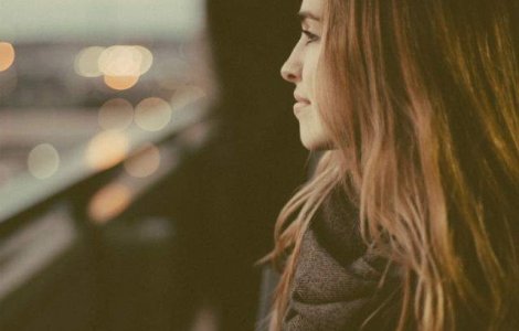 Studiu: Cum sa devii mai fericit in doar 30 de milisecunde